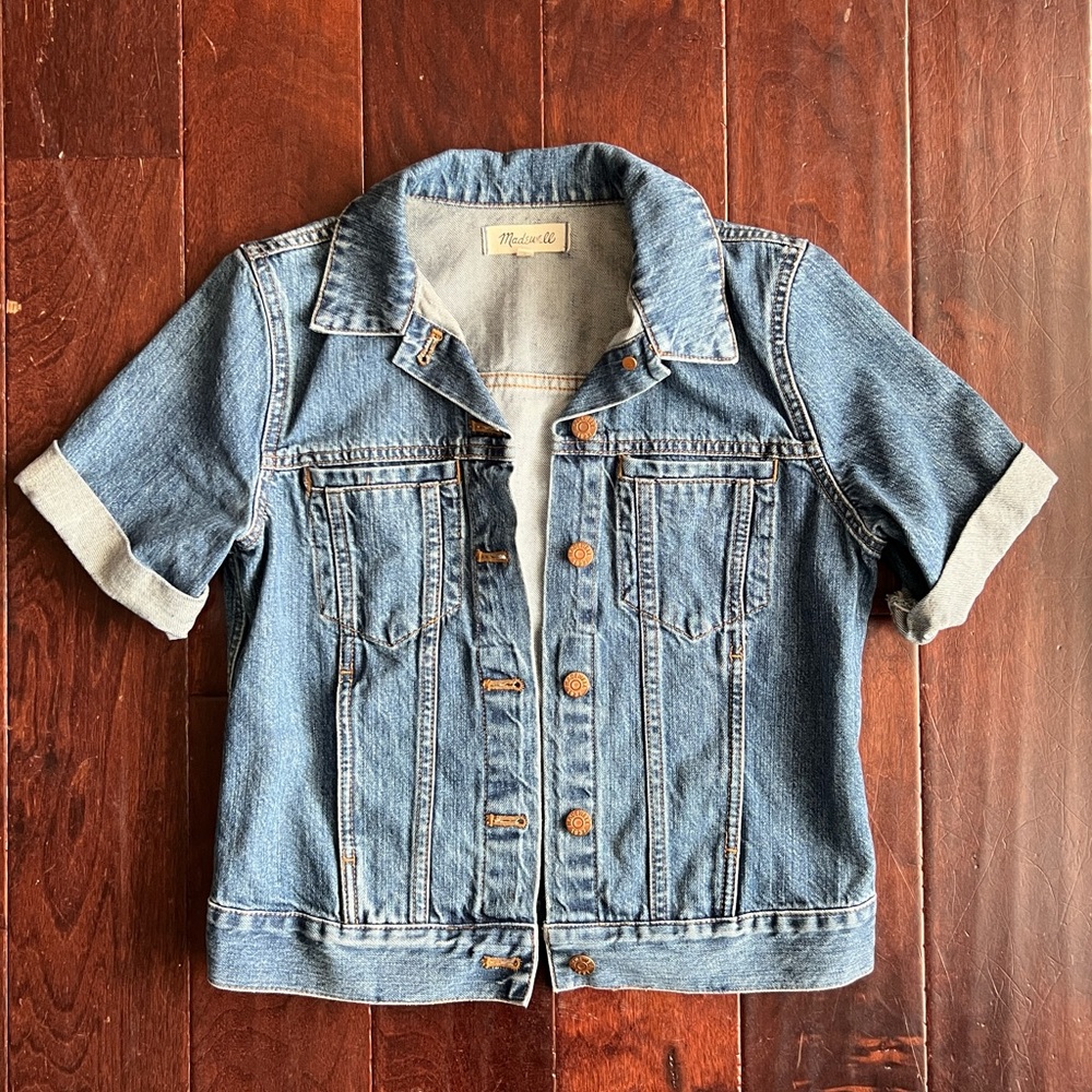 ⭐️ Madewell Shortsleeve Jean Shirt 🩵